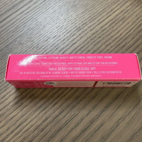 Jeffree Star Velour Liquid Lipstick - Poinsettia Metallic Red - New in Box - Picture 8 of 10